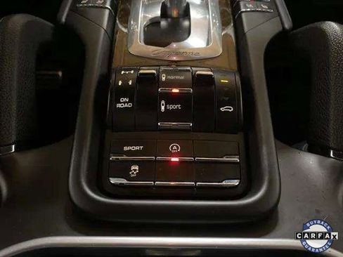 Used 2014 Porsche Cayenne S image 45