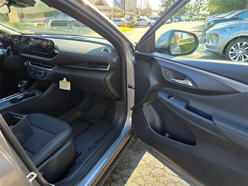 New 2026 Buick Envista Preferred image 10