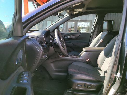 Used 2022 Chevrolet Equinox RS image 17