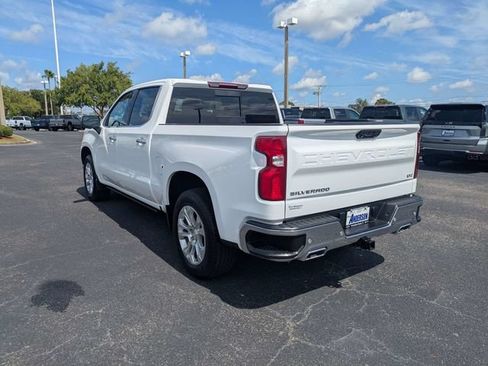 Used 2023 Chevrolet Silverado 1500 LTZ w/ LTZ Convenience Package II AWD/4WD image 5