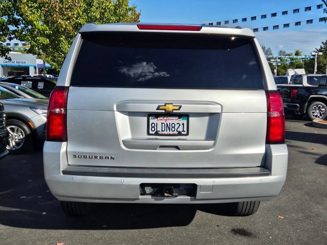 Used 2018 Chevrolet Suburban LT AWD/4WD image 5