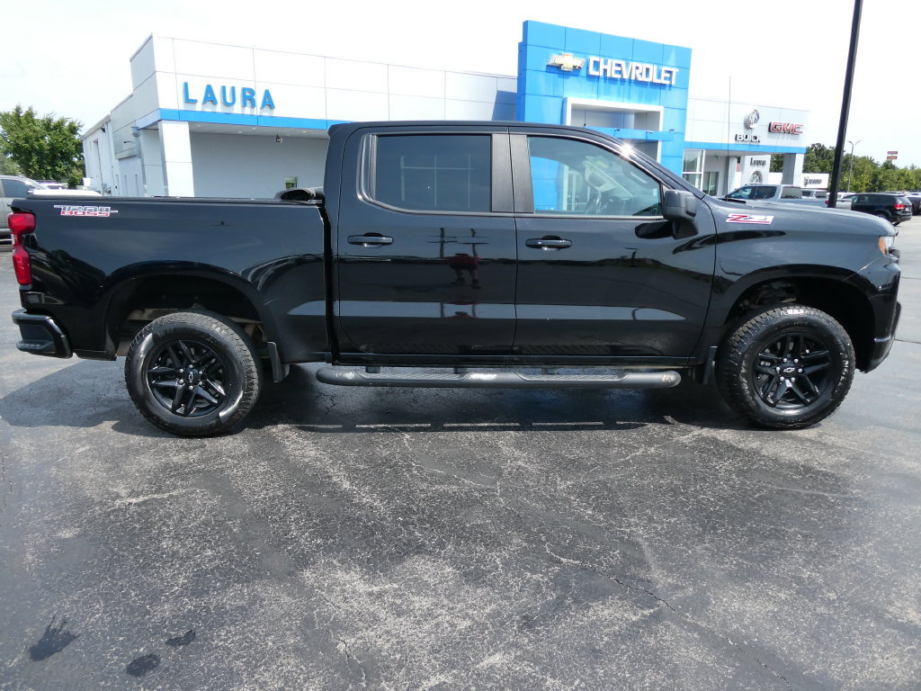 Used 2020 Chevrolet Silverado 1500 LT Trail Boss w/ Midnight Edition AWD/4WD image 5