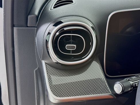 Certified 2026 Mercedes-Benz GLC 300 4MATIC image 11
