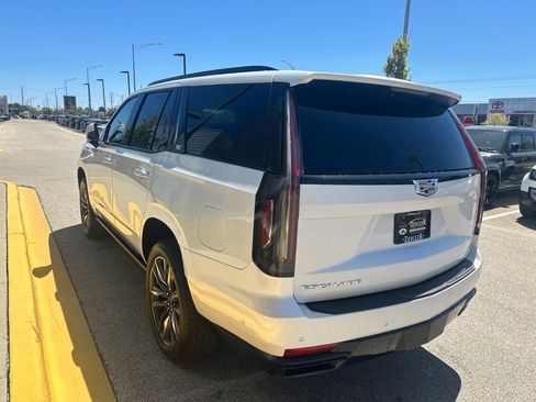 Used 2024 Cadillac Escalade Sport Platinum w/ Heavy-Duty Trailer Package AWD/4WD image 3
