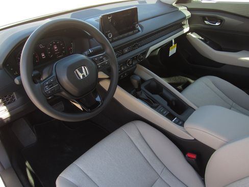 New 2025 Honda Accord LX image 13