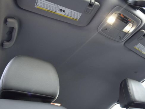 Used 2024 Chevrolet Malibu LT image 23