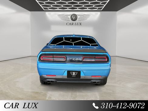 Used 2016 Dodge Challenger SXT Plus RWD image 4
