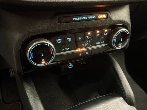 Used 2022 Ford Escape SE w/ Convenience Package FWD image 22