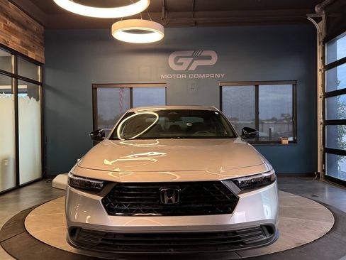 Used 2023 Honda Accord Sport image 8