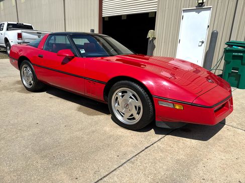 Used 1989 Chevrolet Corvette Coupe image 6