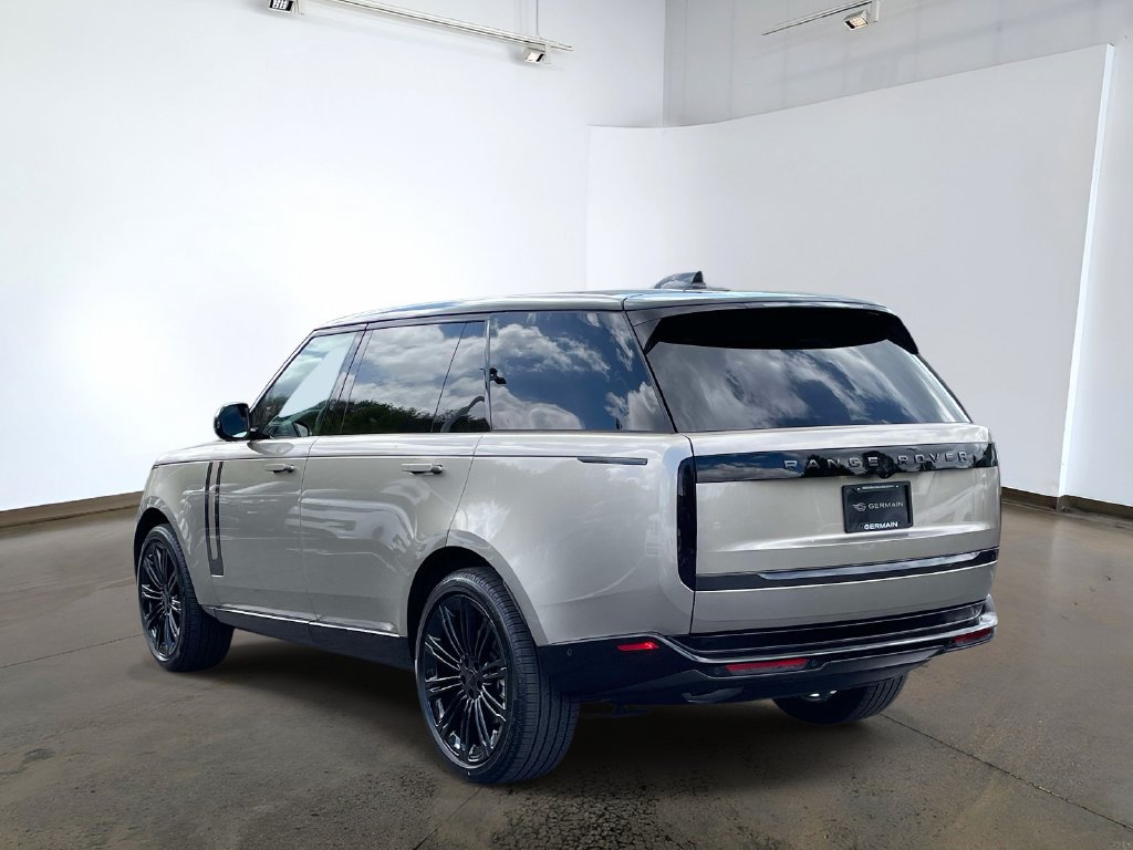 New 2026 Land Rover Range Rover Long Wheelbase SE AWD/4WD image 6