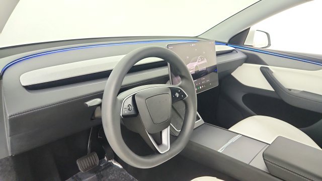 Used 2026 Tesla Model Y AWD image 43