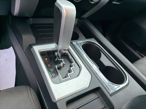 Certified 2016 Toyota Tundra SR5 w/ TRD Off Road Package image 31