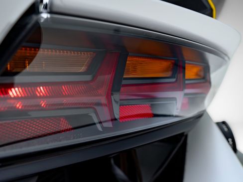 Used 2021 Lamborghini Aventador SVJ AWD/4WD image 31