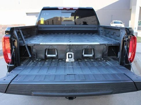 Used 2024 GMC Sierra 1500 AT4X image 29