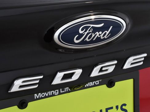 Used 2022 Ford Edge SEL w/ Convenience Package image 23