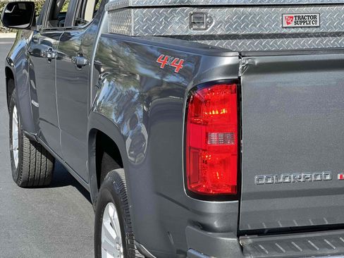 Used 2020 Chevrolet Colorado LT w/ LT Convenience Package image 34