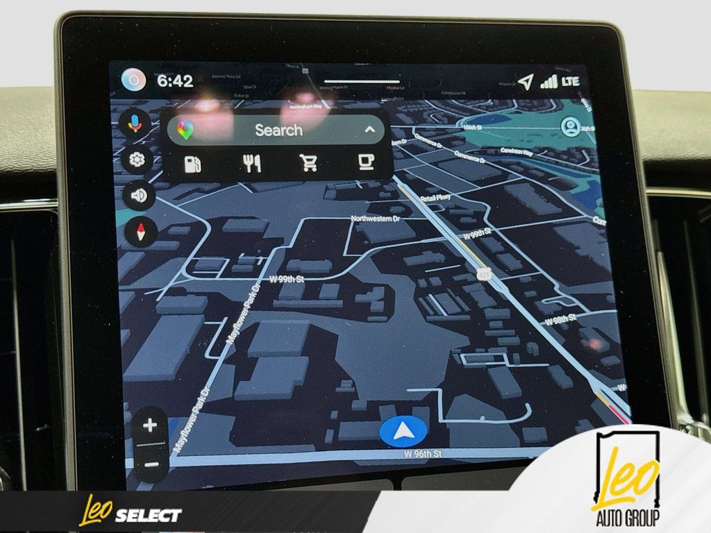 Used 2026 Volvo XC60 B5 Core AWD/4WD image 15