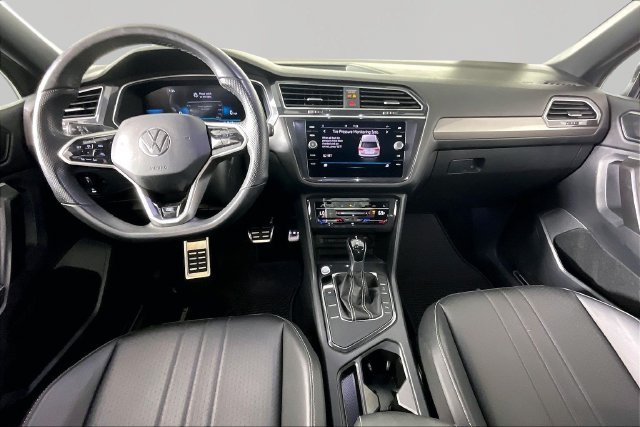 Used 2023 Volkswagen Tiguan SE R-Line FWD image 7