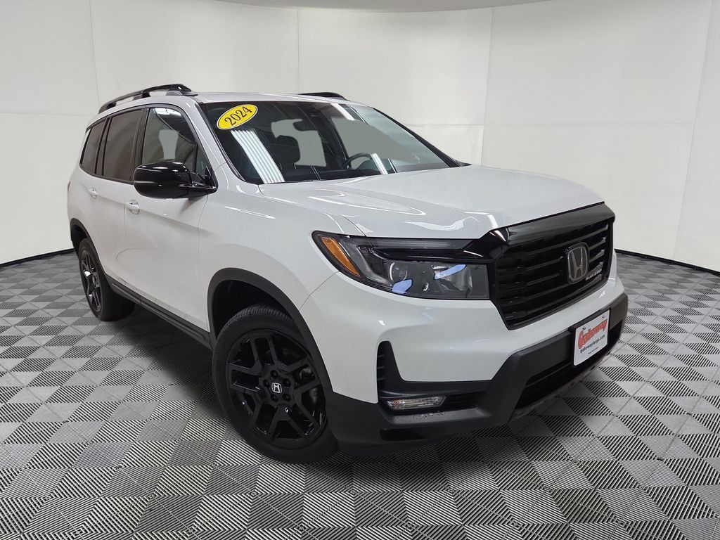 Used 2024 Honda Passport Black Edition image 3