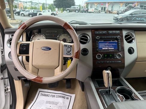 Used 2012 Ford Expedition XLT RWD image 14