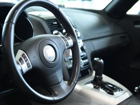 Used 2007 Saturn Sky Red Line RWD image 12
