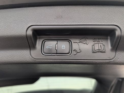 Used 2024 Ford Explorer XLT w/ Equipment Group 202A image 37