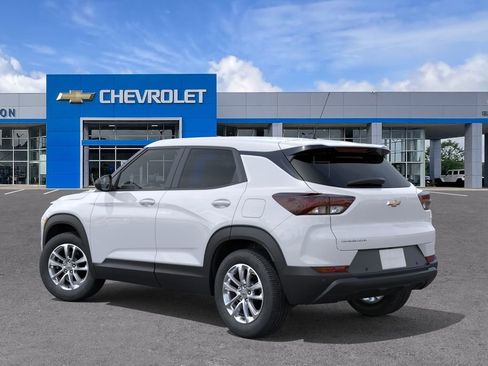 New 2026 Chevrolet TrailBlazer LS w/ LS Convenience Package FWD image 3