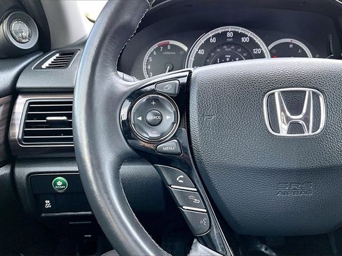 Used 2017 Honda Accord EX-L image 25