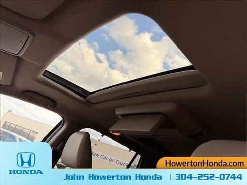 Used 2022 Honda Pilot Elite image 11