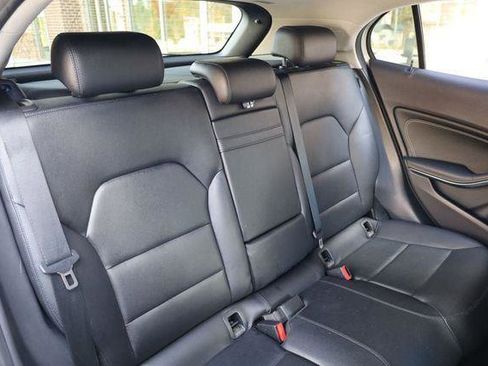 Used 2015 Mercedes-Benz GLA 250 4MATIC image 12