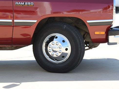 Used 1993 Dodge D/W Truck 250 RWD image 35
