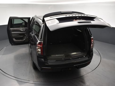Used 2023 Chevrolet Suburban Z71 AWD/4WD image 27