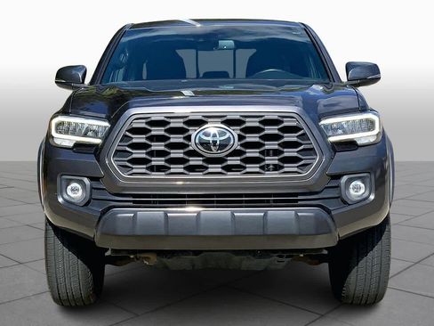 Used 2022 Toyota Tacoma TRD Off-Road w/ Technology Package image 4