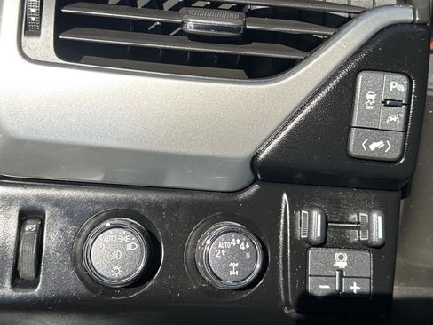 Used 2019 Chevrolet Tahoe LT image 24