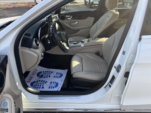 Used 2017 Mercedes-Benz C 300 4MATIC Sedan image 9