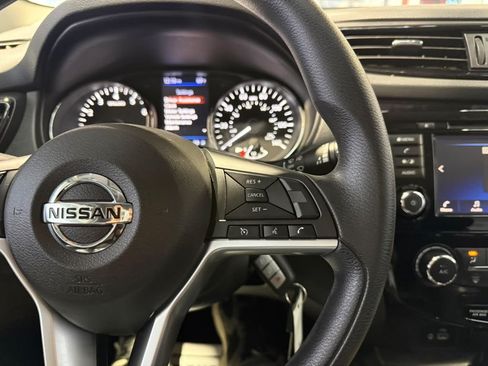 Used 2020 Nissan Rogue Sport S FWD image 10