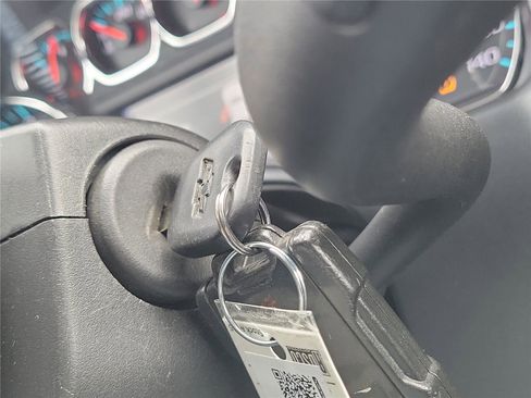 Used 2017 Chevrolet Silverado 1500 LT w/ LPO, Black Pack image 29