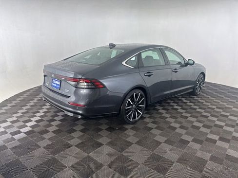 Certified 2023 Honda Accord Touring image 7