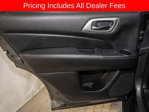 Used 2020 Nissan Pathfinder SV w/ Cargo Package FWD image 10
