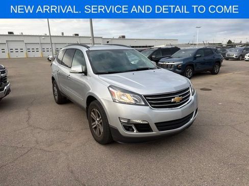 Used 2017 Chevrolet Traverse LT FWD image 5