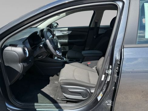 Used 2024 Kia Forte LXS FWD image 11