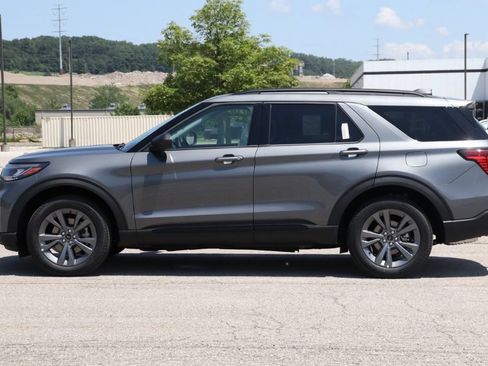 New 2026 Ford Explorer Active w/ Active Comfort Package AWD/4WD image 5