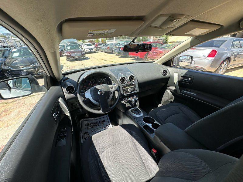 Used 2013 Nissan Rogue S AWD/4WD image 25