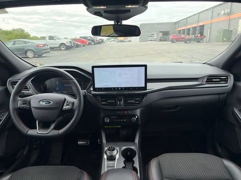 Used 2023 Ford Escape ST-Line w/ Tech Pack #1 AWD/4WD image 17