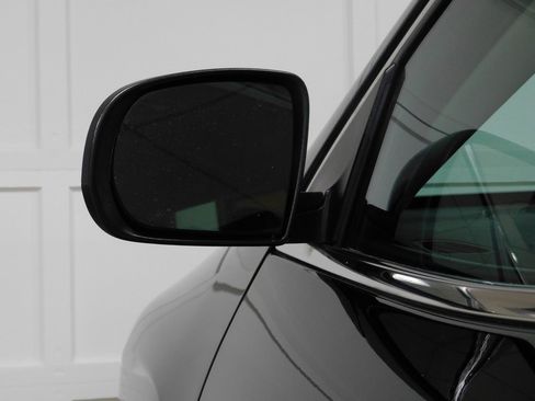 Used 2017 Jeep Cherokee Latitude w/ Comfort & Convenience Group image 24