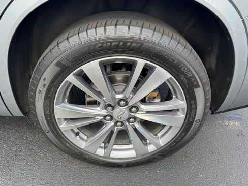 Used 2024 Cadillac XT6 Premium Luxury w/ Technology Package image 7