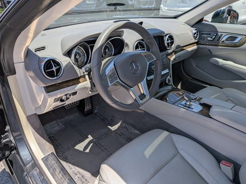 Used 2015 Mercedes-Benz SL 400 w/ Premium I Package image 16