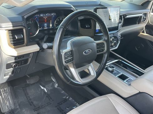 Certified 2023 Ford Expedition Limited image 22