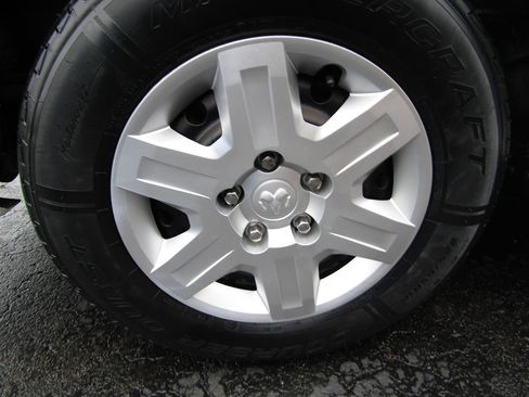 Used 2013 RAM C/V Tradesman FWD image 24